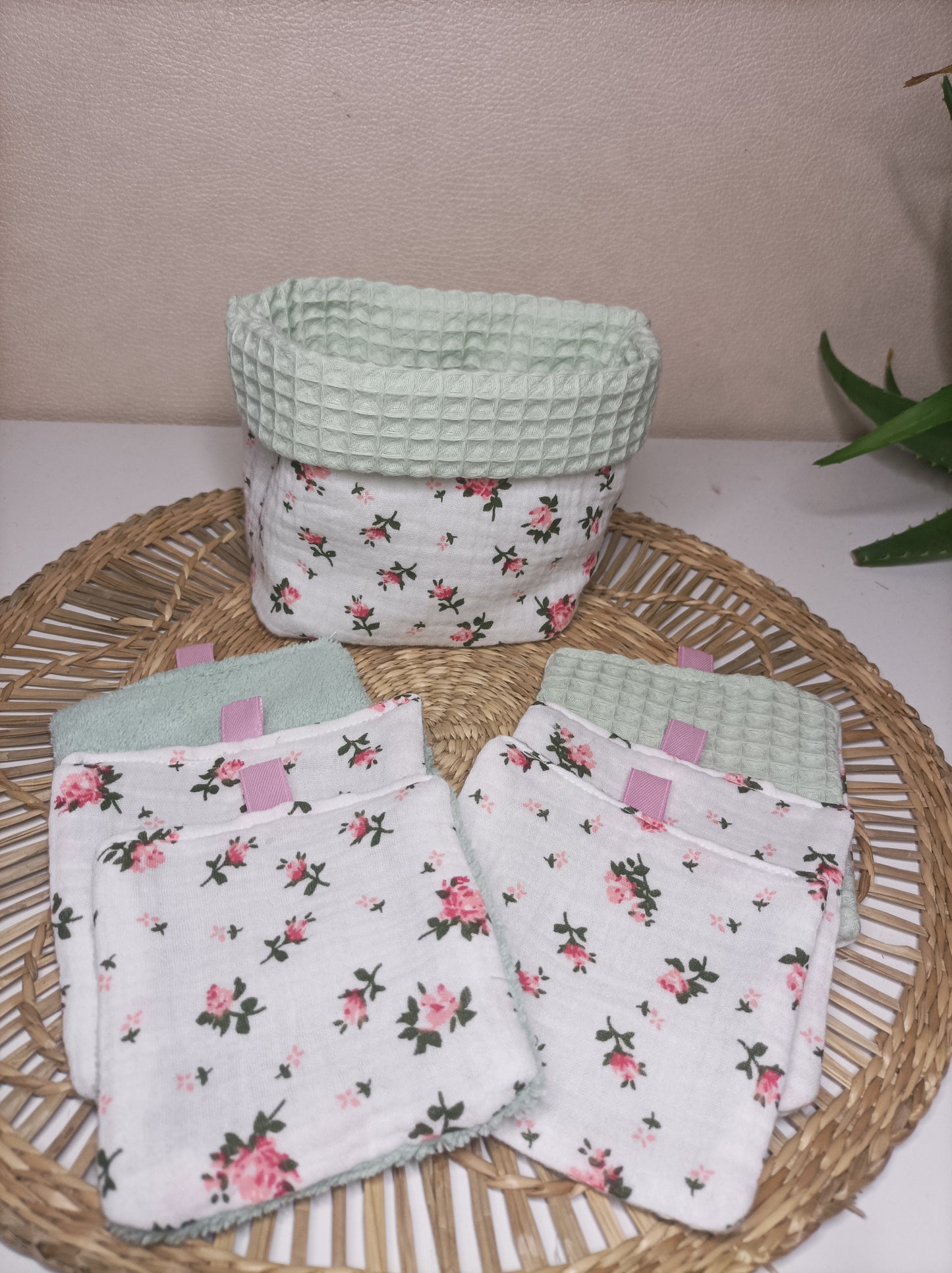 Set de 6 Lingettes Démaquillantes Lavables et Panière "Le Romantique"